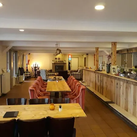 Casa vacanze Nieuw Vebouwd Boshuisje Meibloempje Lanaken